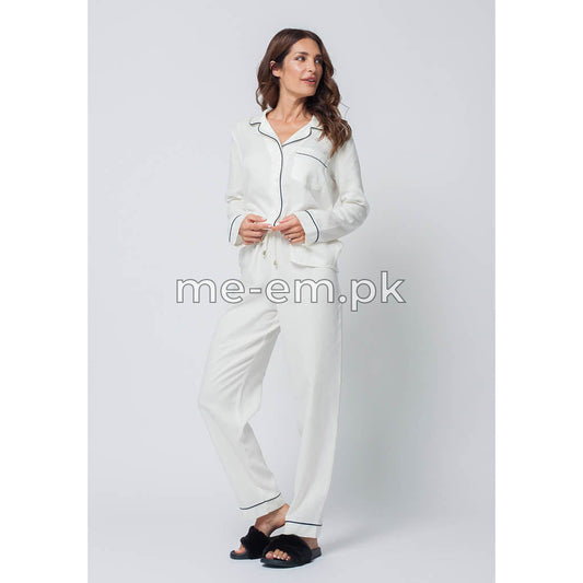 PLAIN SILK - WHITE Plain Silk Bloomstyle