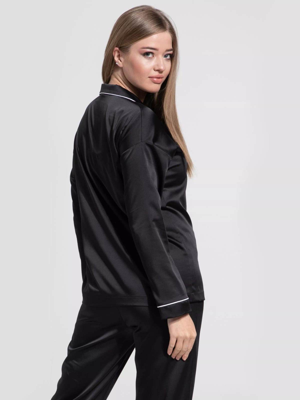 PLAIN SILK - BLACK Plain Silk Bloomstyle