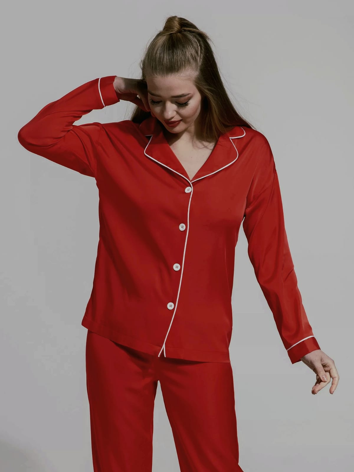 PLAIN SILK - RED Plain Silk Bloomstyle