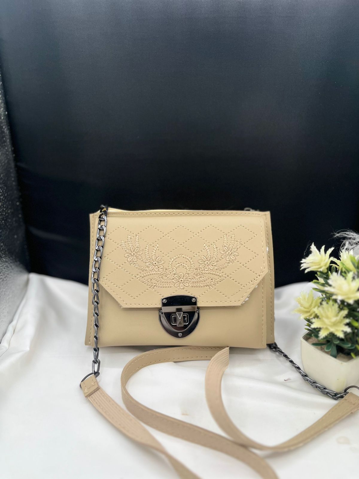 HALF CHAIN BELT BAG WOMEN BAGS Bloomstyle