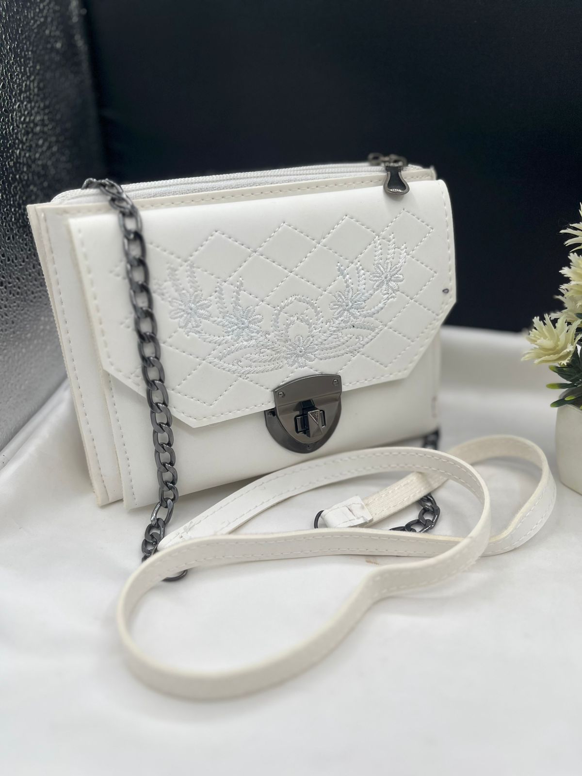 HALF CHAIN BELT BAG WOMEN BAGS Bloomstyle