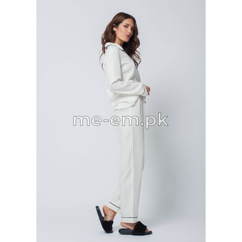 PLAIN SILK -  WHITE Plain Silk Bloomstyle